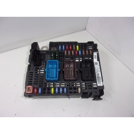 9813136780 Caja Fusibles Peugeot 3008